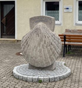 Trinkwasserbrunnen in Colberg in Form einer Jakobsmuschel